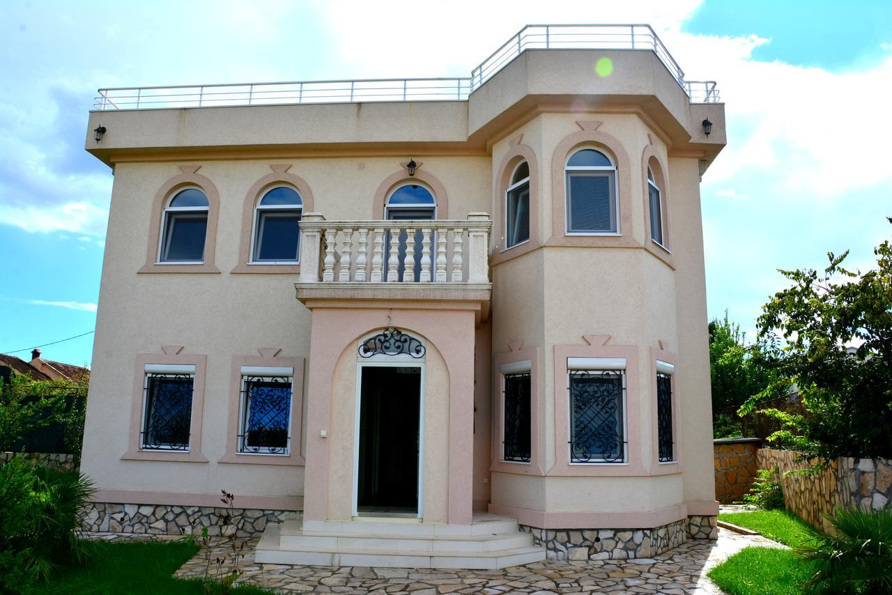 Montenegro Hostel B&B Ποντγορίτσα Εξωτερικό φωτογραφία