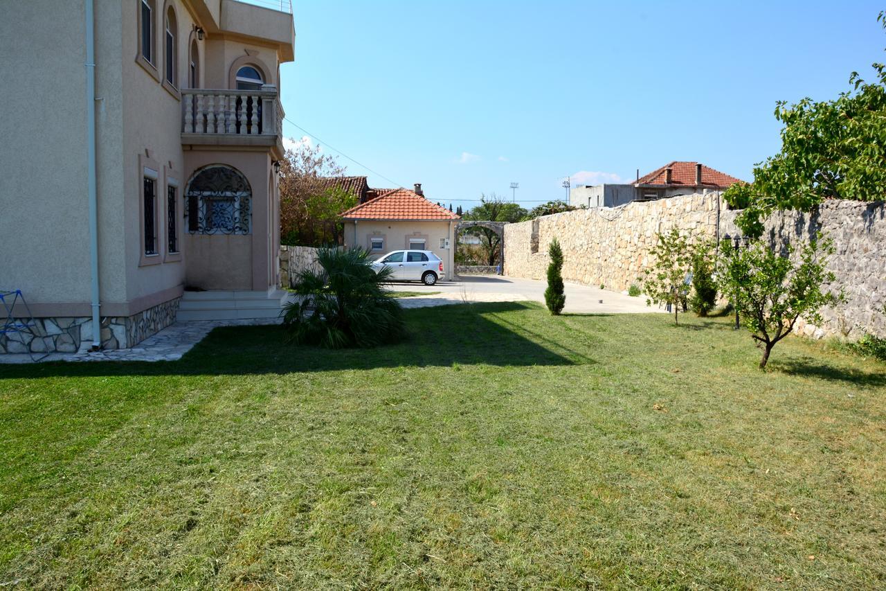 Montenegro Hostel B&B Ποντγορίτσα Εξωτερικό φωτογραφία