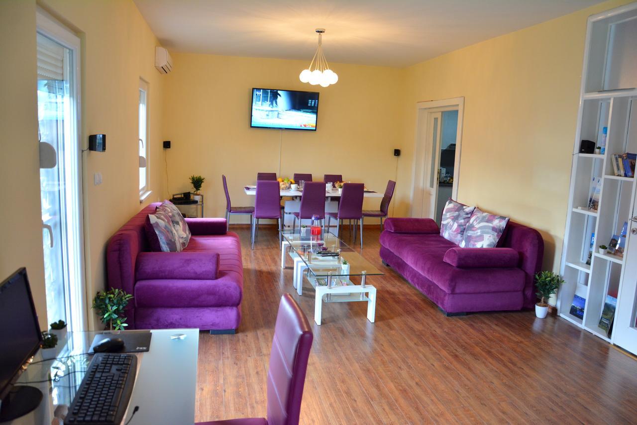 Montenegro Hostel B&B Ποντγορίτσα Εξωτερικό φωτογραφία