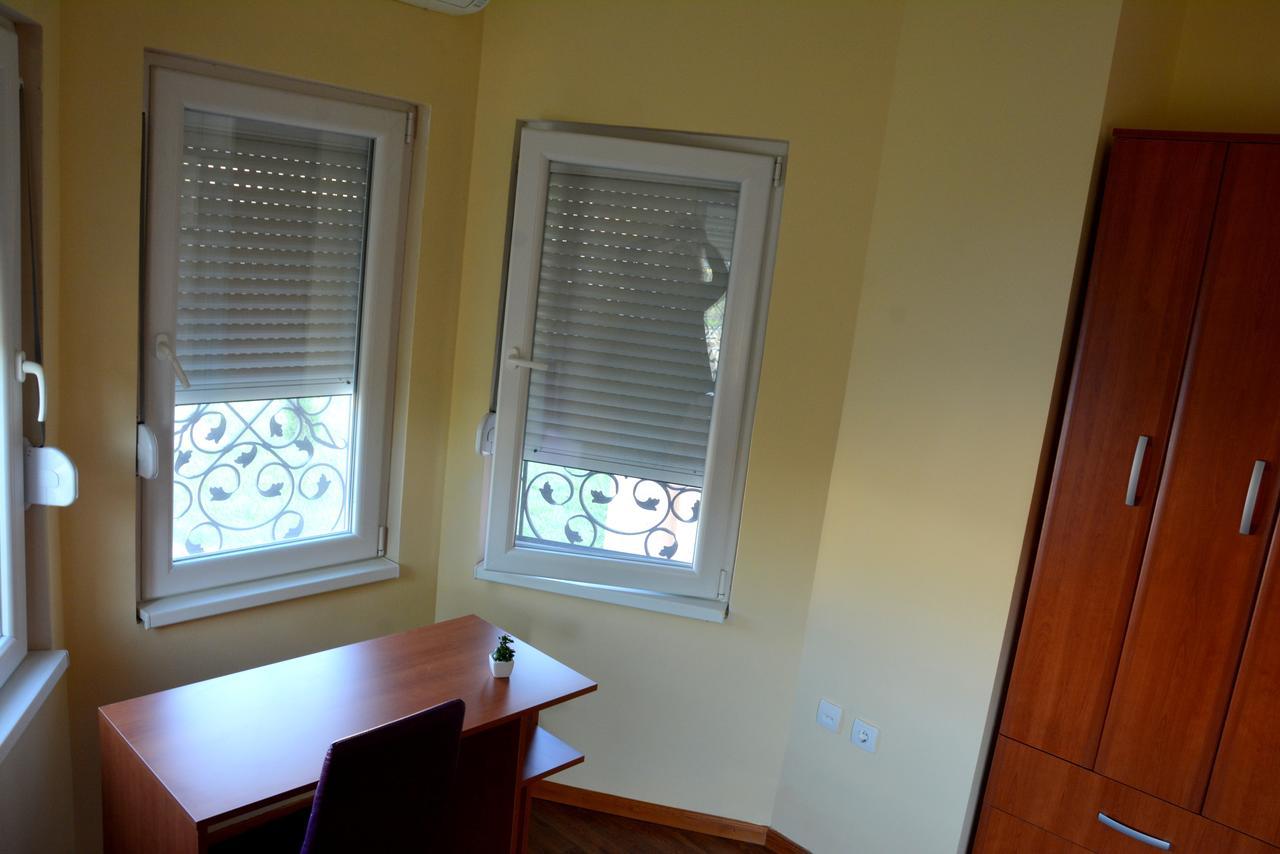 Montenegro Hostel B&B Ποντγορίτσα Εξωτερικό φωτογραφία