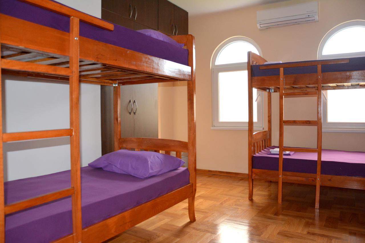 Montenegro Hostel B&B Ποντγορίτσα Εξωτερικό φωτογραφία